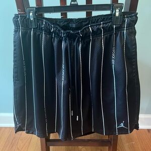 Jordan Black with white stripe mesh shorts size L